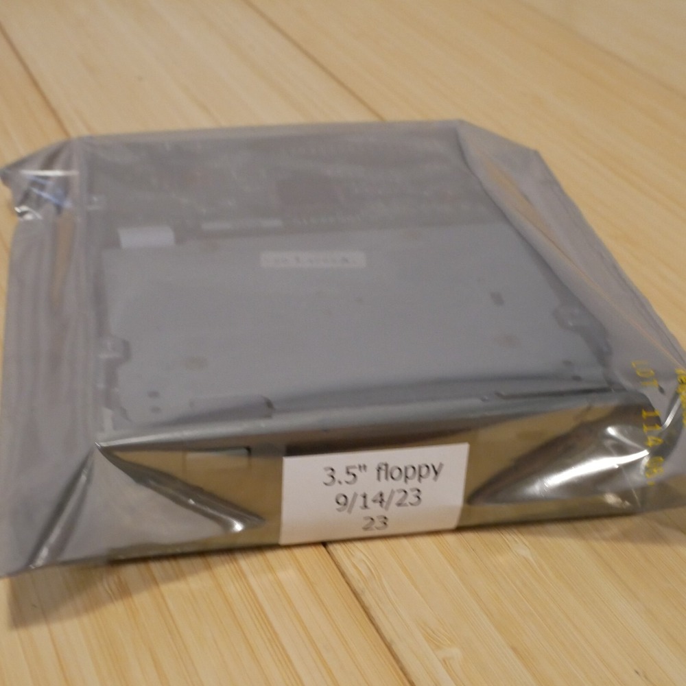TEAC 3.5 inch Internal Floppy Disk Drive Model FD-235HF Tested & Working - 23 - Picture 7 of 8